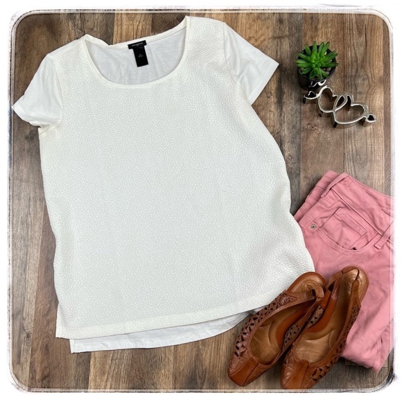 Ann Taylor womans medium cream colored pebbled short sleeve top - Picture 2 of 7